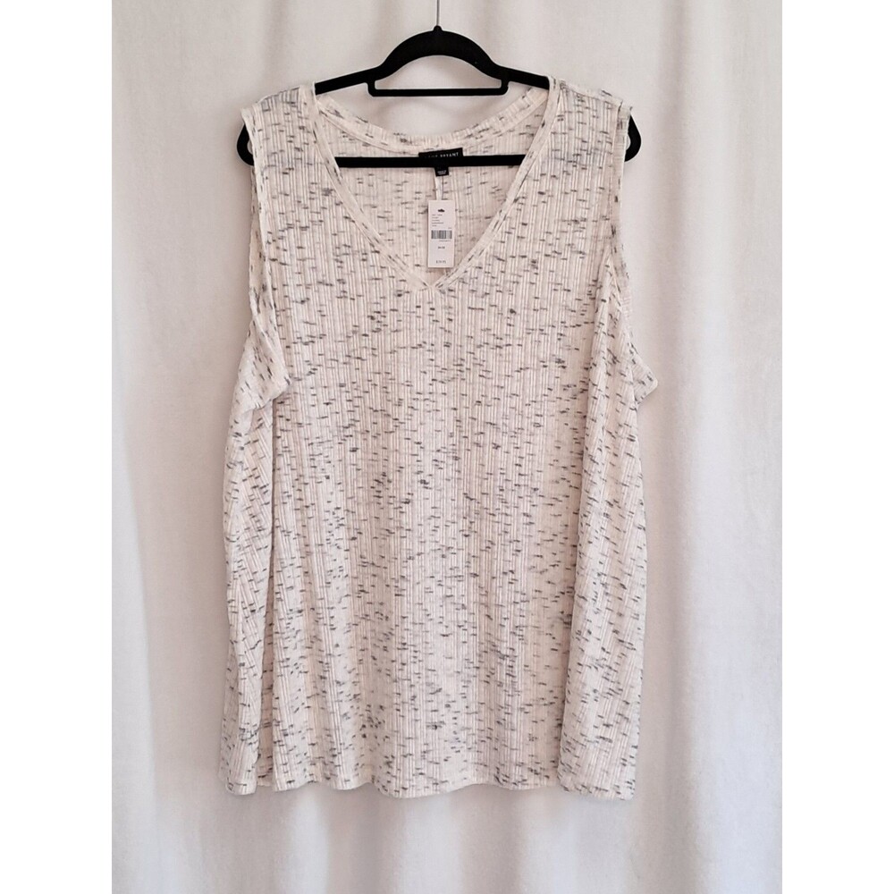 Lane Bryant Size 26/28 Ivory Black Heather Sweater Vest Soft Feel Stretch NWT